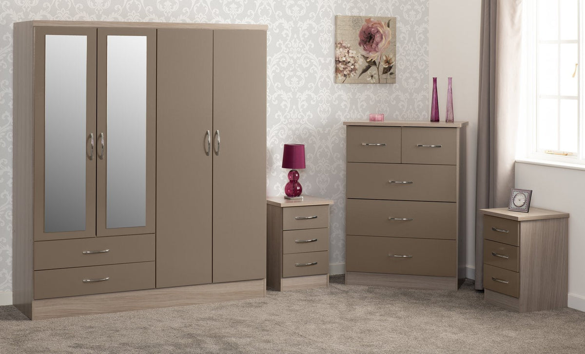 Nevada 4 Door 2 Drawer Mirrored Wardrobe Bedroom Set - Oyster Gloss/Light Oak Effect Veneer